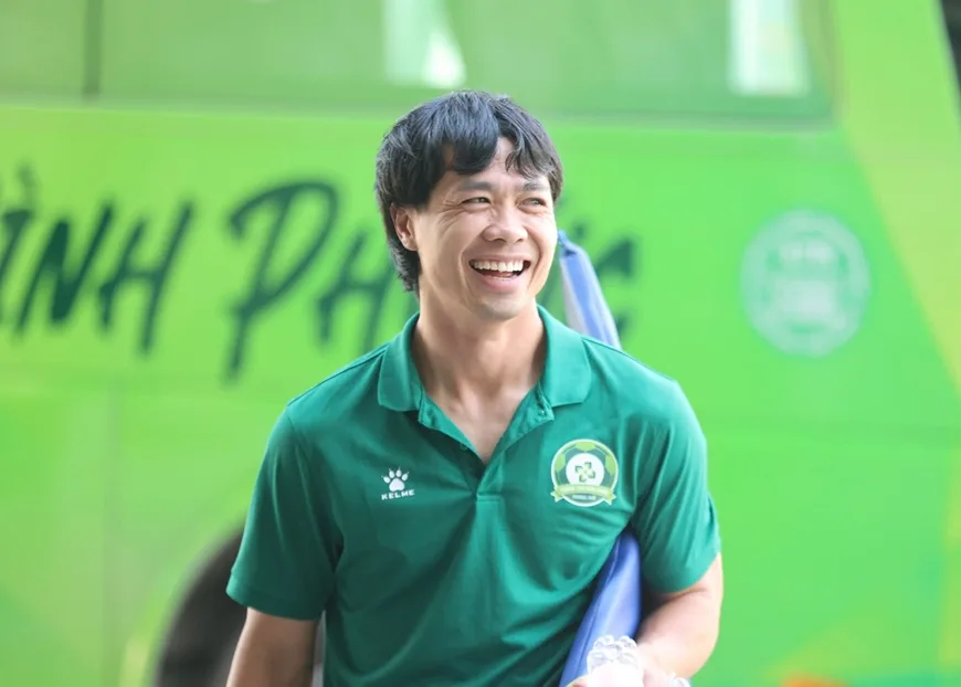 ai duoc menh danh messi viet nam danh hieu va su nghiep 2026